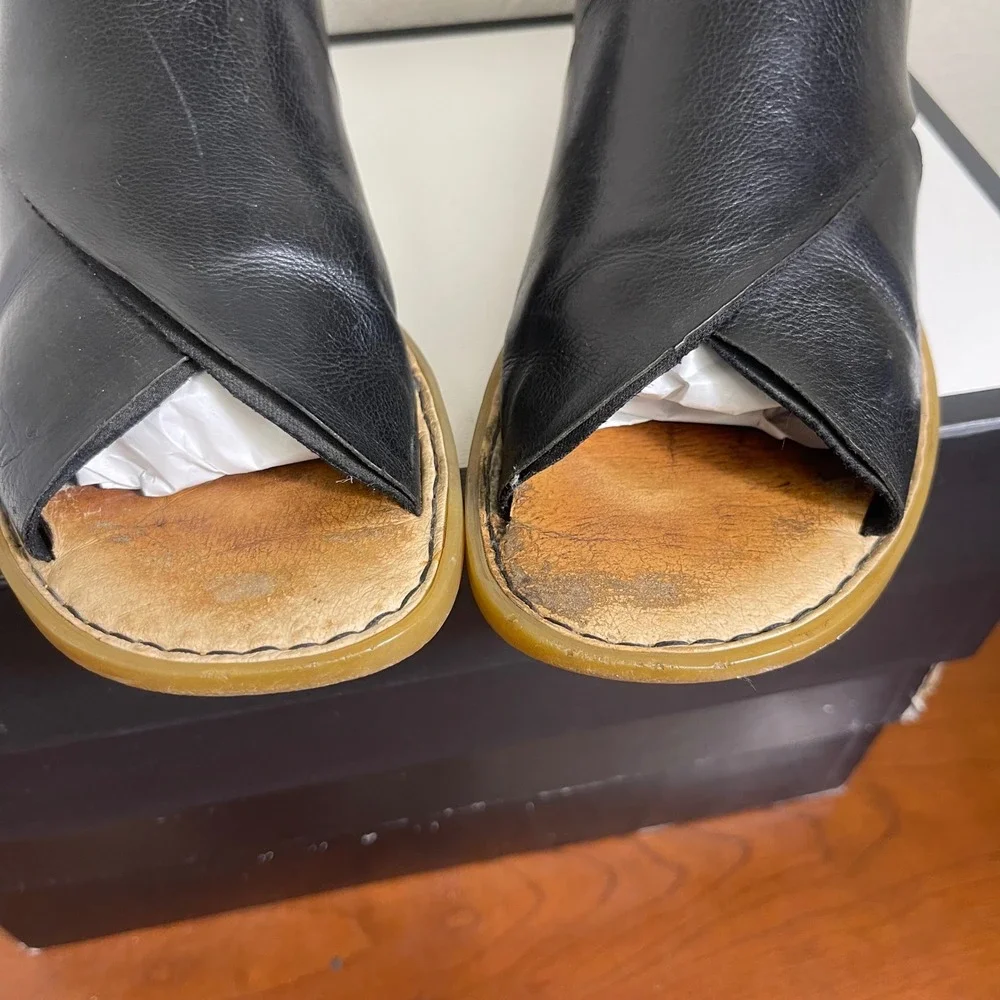 Born Iwa Sandals Black Leather Criss Cross Back‎ Zip Women's Size 8 M